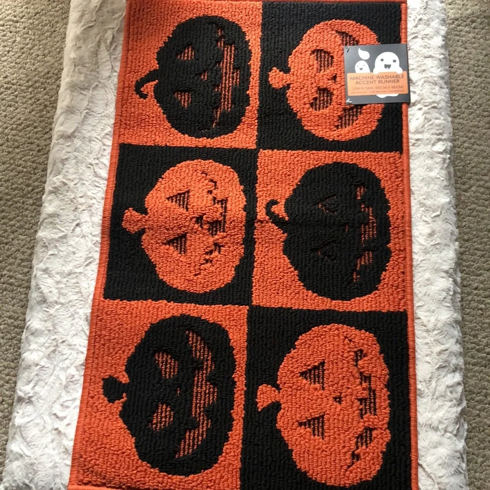 Halloween Pumpkin Accent Rug Runner - Orange & Black